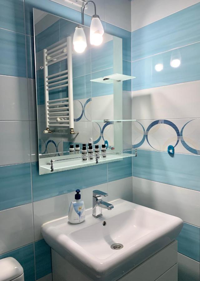 Sunny Central Apartments Suceava Bagian luar foto