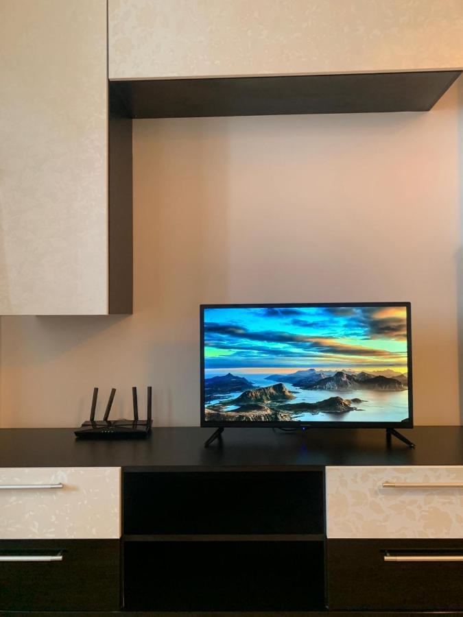 Sunny Central Apartments Suceava Bagian luar foto